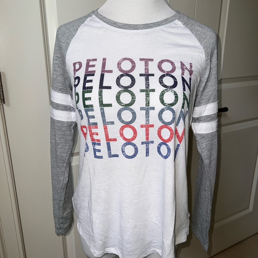 Peloton Bundle Size Small-Medium - image 4